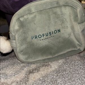 Makeup bag